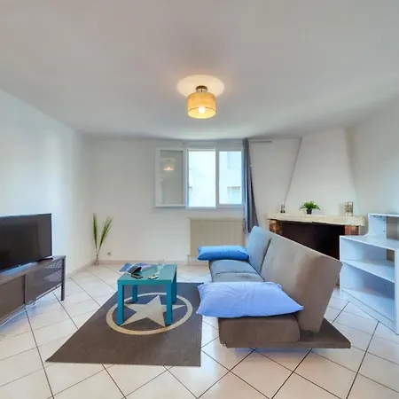 La Petite Fontainoise Apartmán *